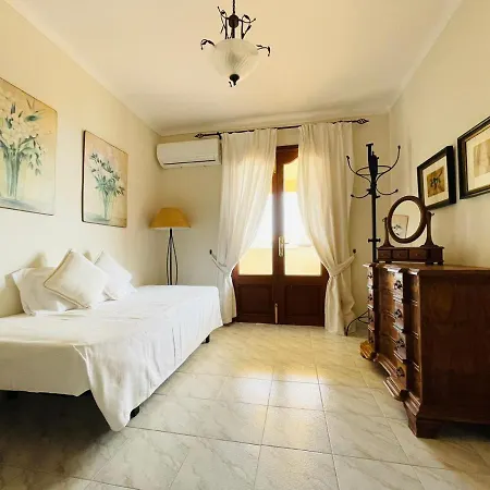 *****villa De Mon Max. 8 Personen, Meerblick + Pool Villa